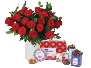 15 ורדים באהבה בשילוב מארז שוקולד מבית מקס ברנר